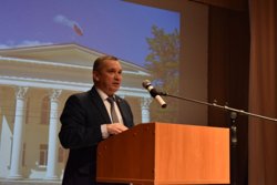 Сергей Ежов давно работает в департаменте