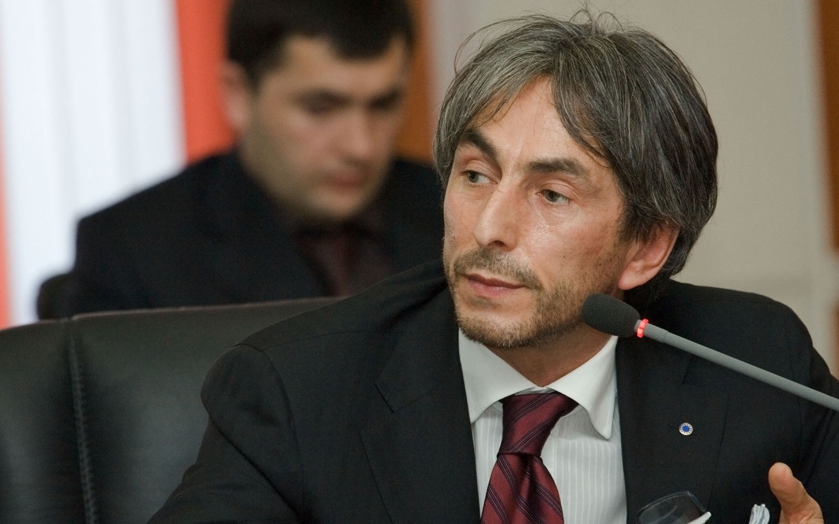Возле бизнесмена Джабраилова в квартире в Москве нашли пистолет Luger Parabellum