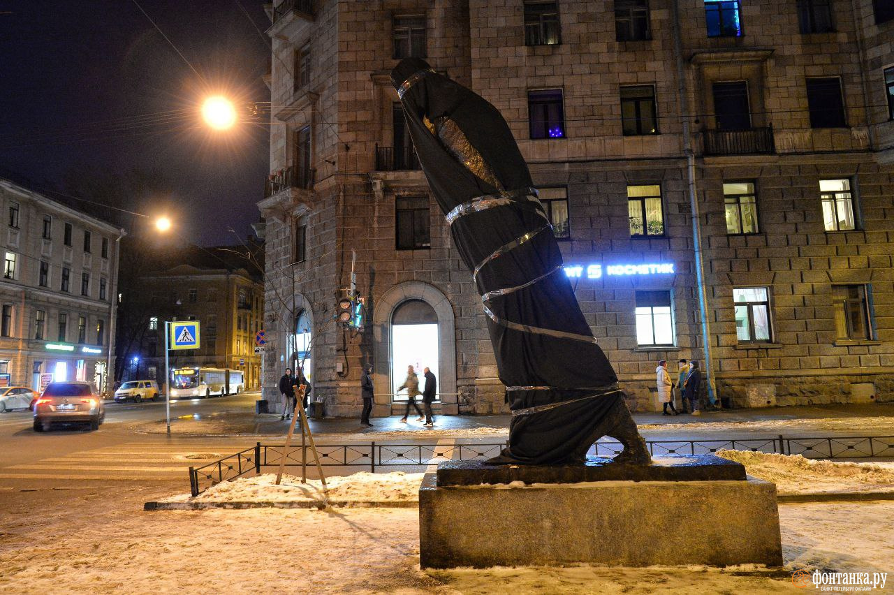 памятник блоку в санкт петербурге на декабристов