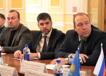 Андрей Бессерт на встрече с консулом Республики Казахстан обозначил направления сотрудничества между двумя странами в сфере строительства 
