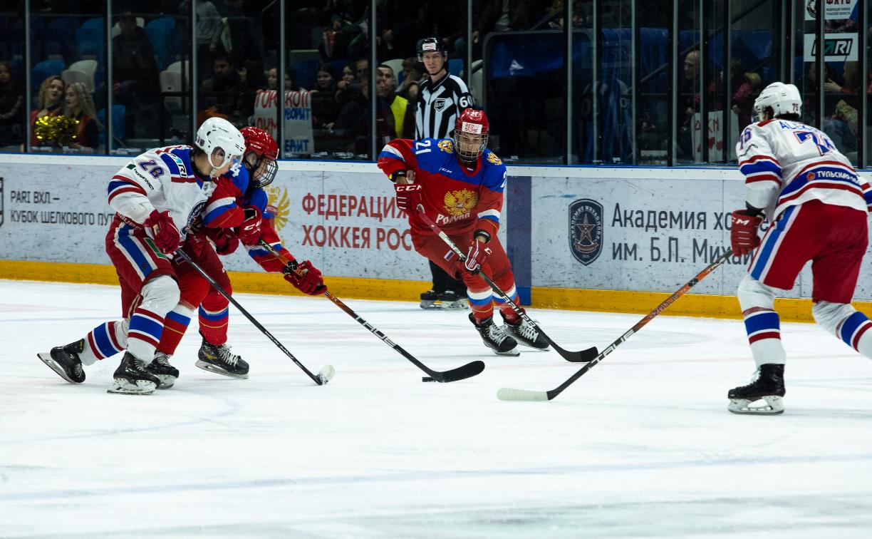 Тульский АКМ в выставочном матче обыграл сборную России U18: фоторепортаж