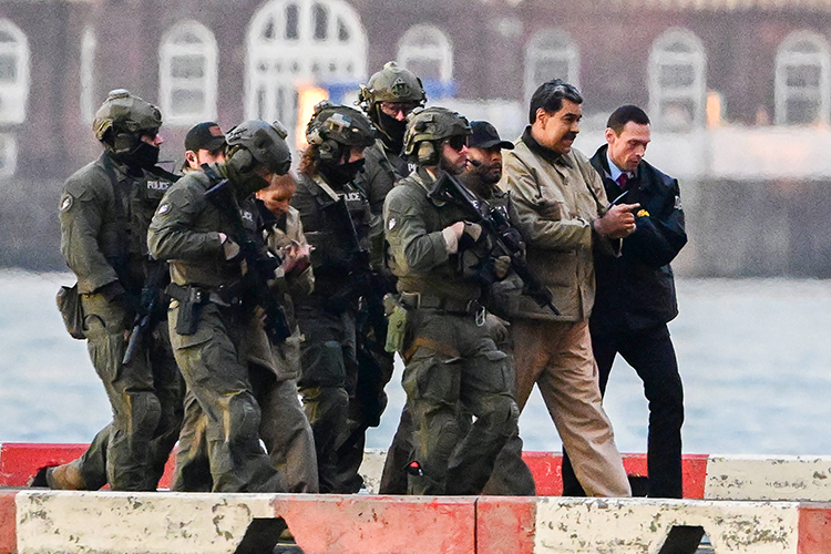 «Захват Мадуро — это чисто военная операция. Убили сотни людей, которые его охраняли»