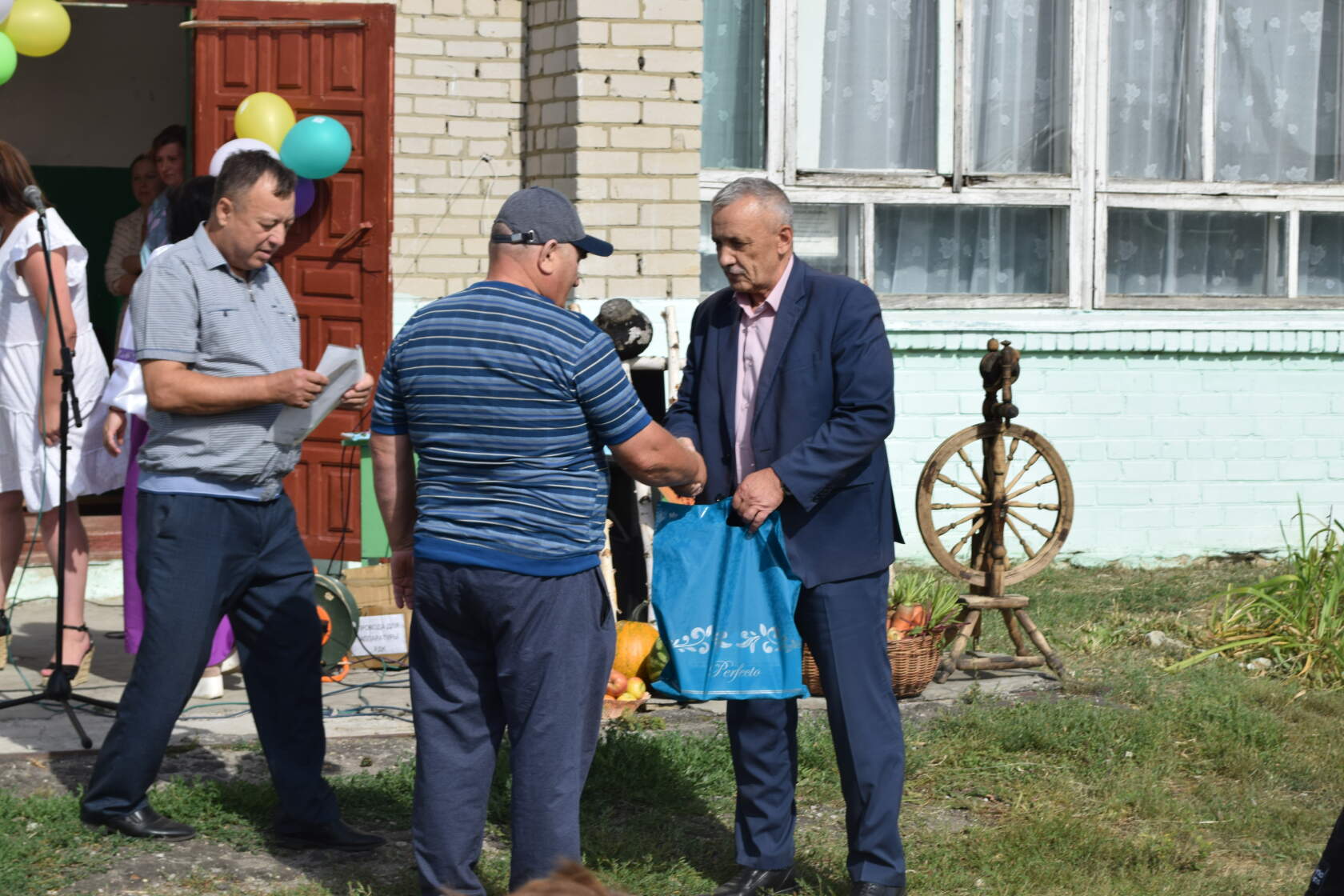 Сельская жизнь. Камешкир. Русский камешкир дома. Подслушано в камешкире. Располком в русском камешкире.