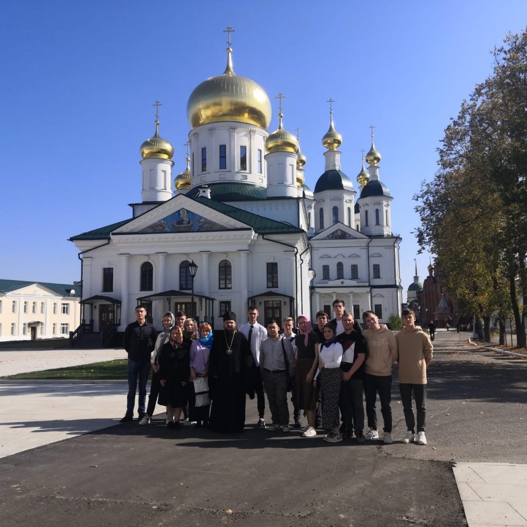 Экскурсия муром дивеево. Саровские врата Дивеево. Муром Дивеево. Муром-Дивеево экскурсия. Муром Саров.