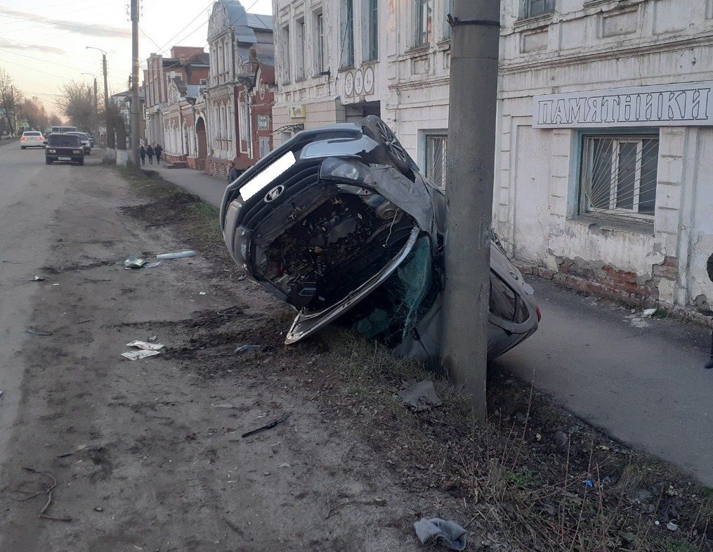 За выходные дни в Кировской области произошло 12 ДТП