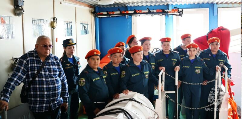 Знания и умения для кадет МЧС России!