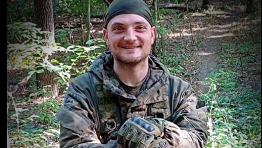 В Клинцах простятся с погибшим в зоне СВО полицейским Александром Стражевым