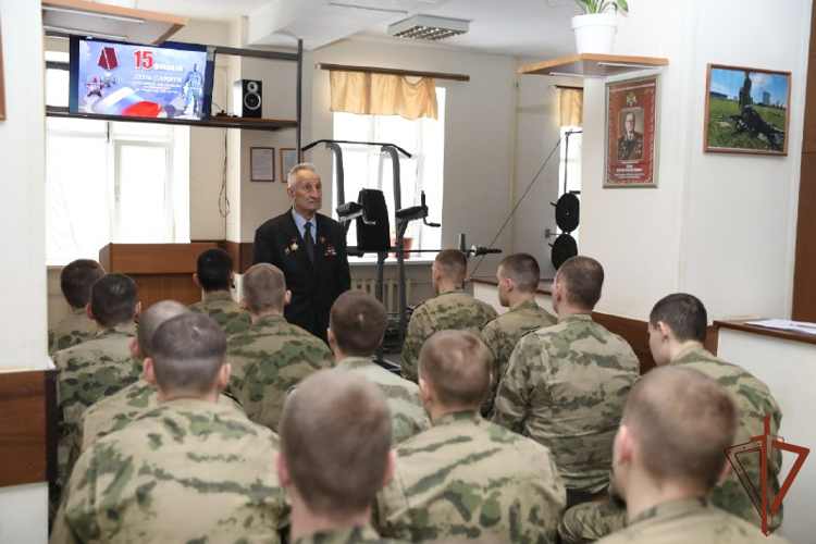 Ветераны Росгвардии провели патриотические мероприятия ко Дню памяти об исполнявших служебный долг за пределами Отечества россиянах
