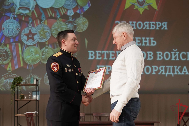 В столичном главке Росгвардии отметили День ветеранов войск правопорядка 