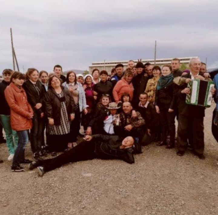 Искала деда, а нашла еще одну свою семью