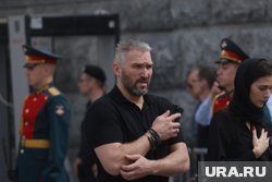 Овечкин женат на Анастасии Шубской, дочери актрисы Веры Глаголевой и продюсера Кирилла Шубского