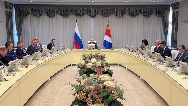 Юрий Трутнев провёл совещание о статусе исполнения национальных проектов и проектов по Президентской дальневосточной единой субсидии