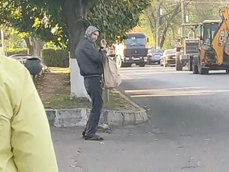 Убери остановилась. На остановках что то снимают