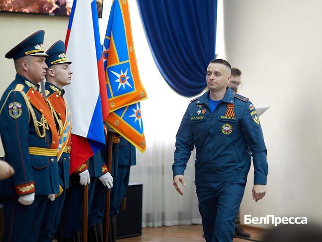 В День пожарной охраны губернатор наградил сотрудников белгородского МЧС - Изображение 2