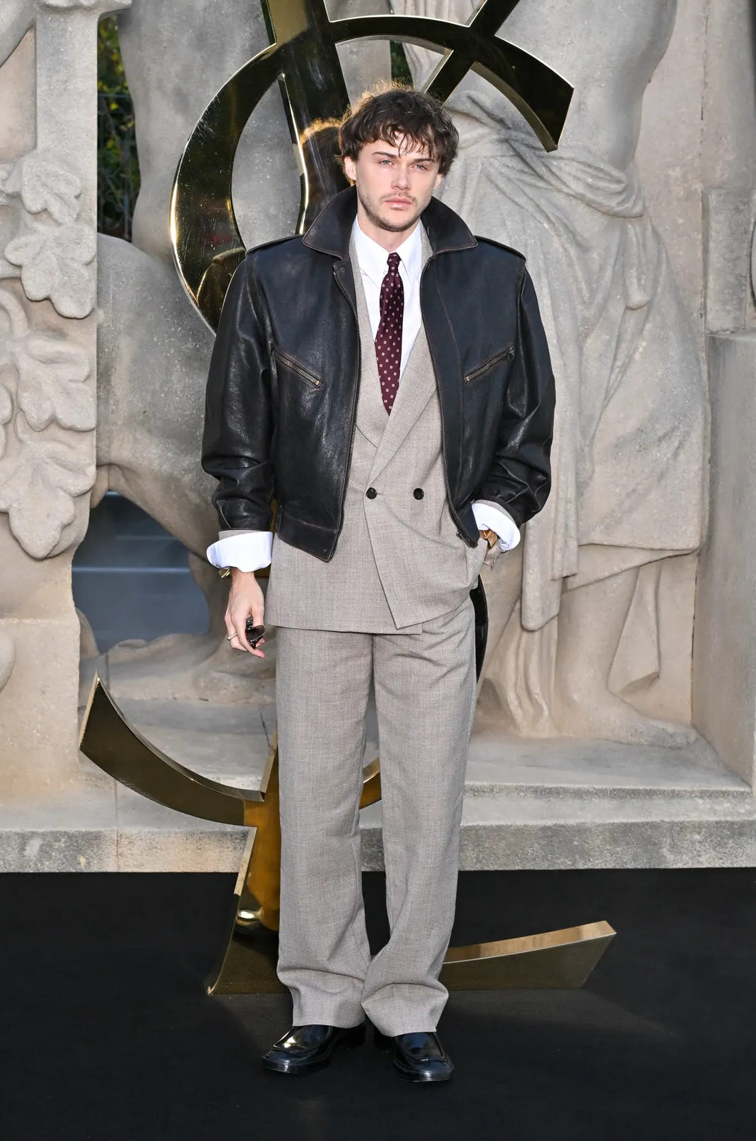 Неделя моды в Париже: Мадонна, Рене Зеллвегер и Катрин Денев