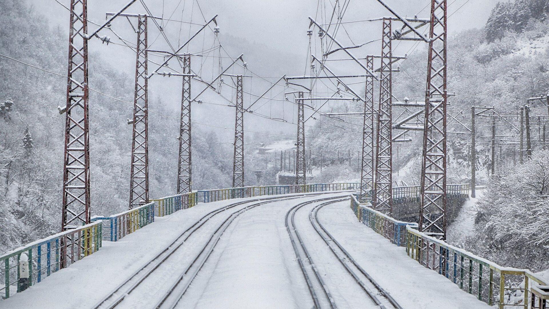 Железнодорожное сообщение в Грузии. Зима - Sputnik Грузия, 1920, 26.02.2025