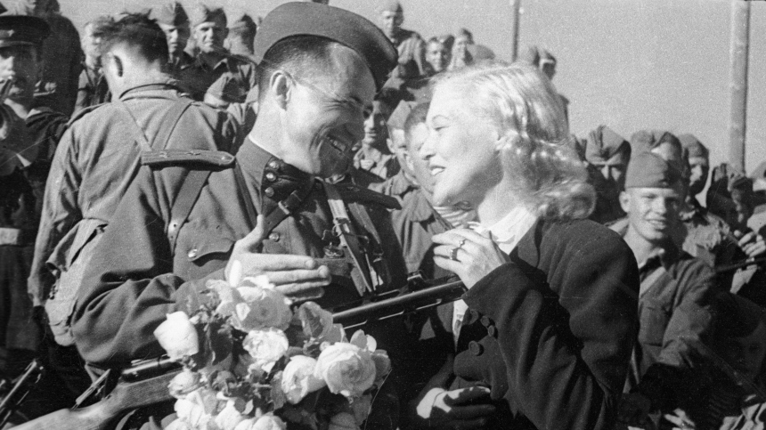 Любовь наперекор смерти: как играли свадьбы на Великой Отечественной войне