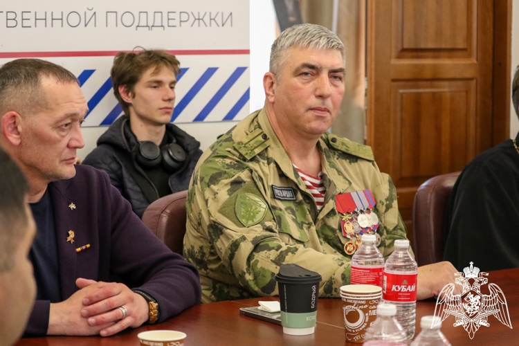 Офицер Росгвардии принял участие в круглом столе, посвященном Дню Победы