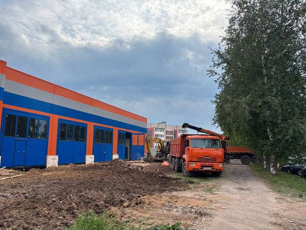 В Слободском высадят деревья у новой пожарной части