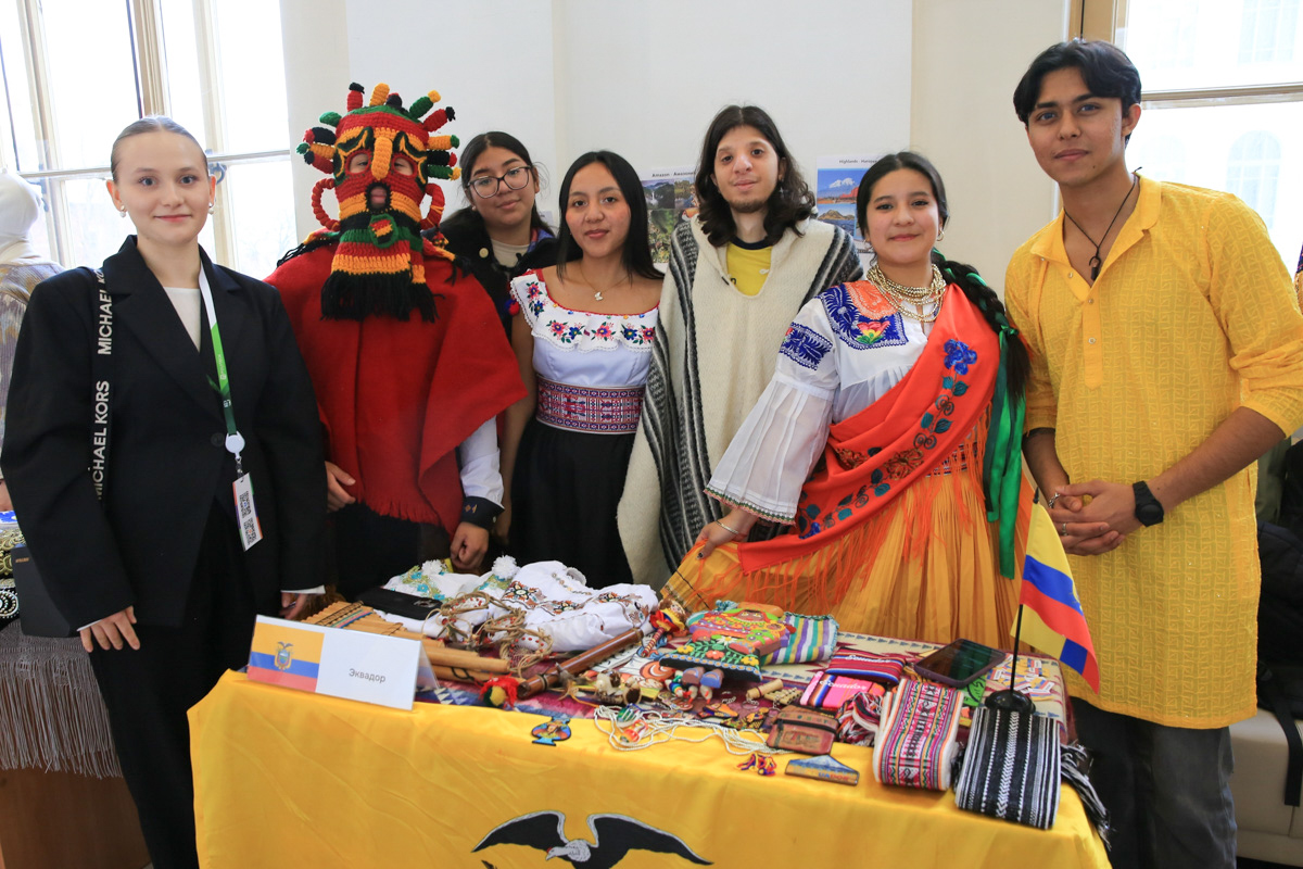 Стенд Эквадора 