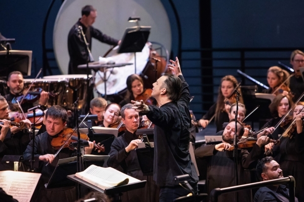 Эрмитажную премию в 2025 году получит композитор и дирижёр Теодор Курентзис