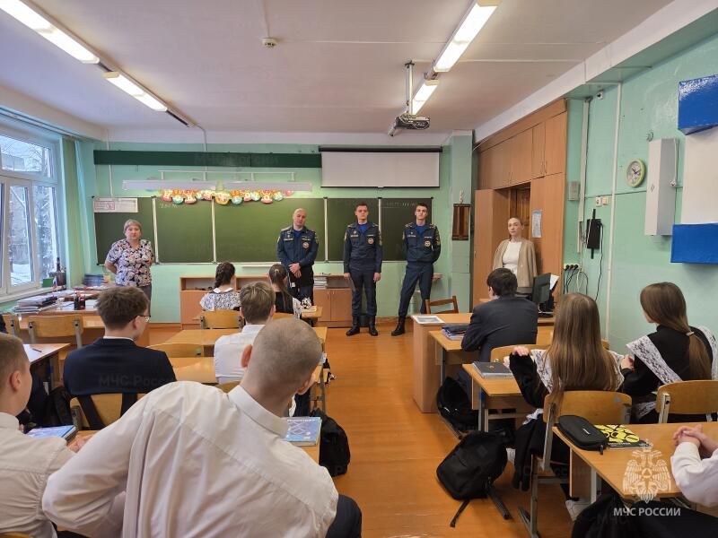 Ульяновские школьники узнали о службе спасения и настоящих ценностях