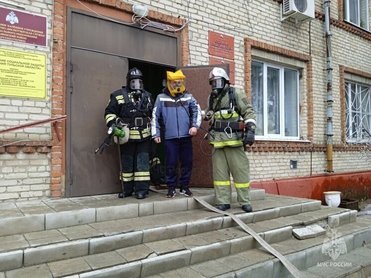 В Каменском районе прошли пожарно-тактические учения в здании администрации