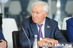 Юрий Карликанов собирается установить в парке памятник