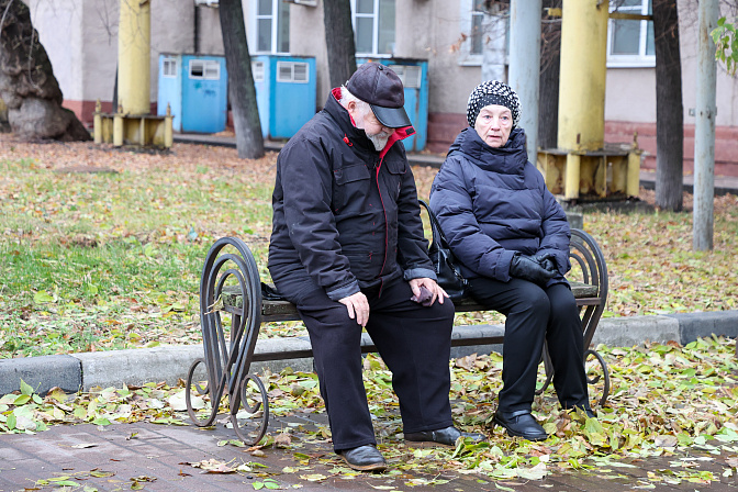 пожилые людиФото