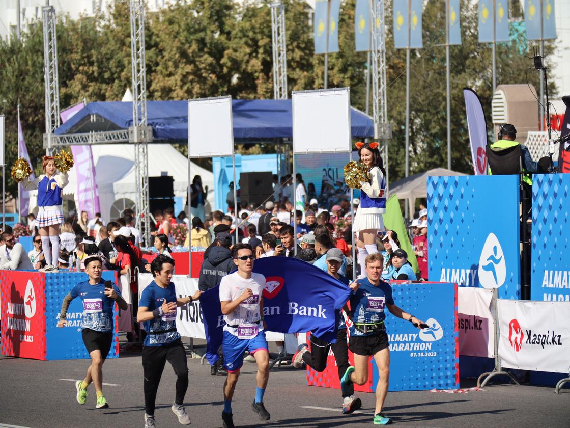 Алматы марафон 2024. Almaty Marathon transparent.