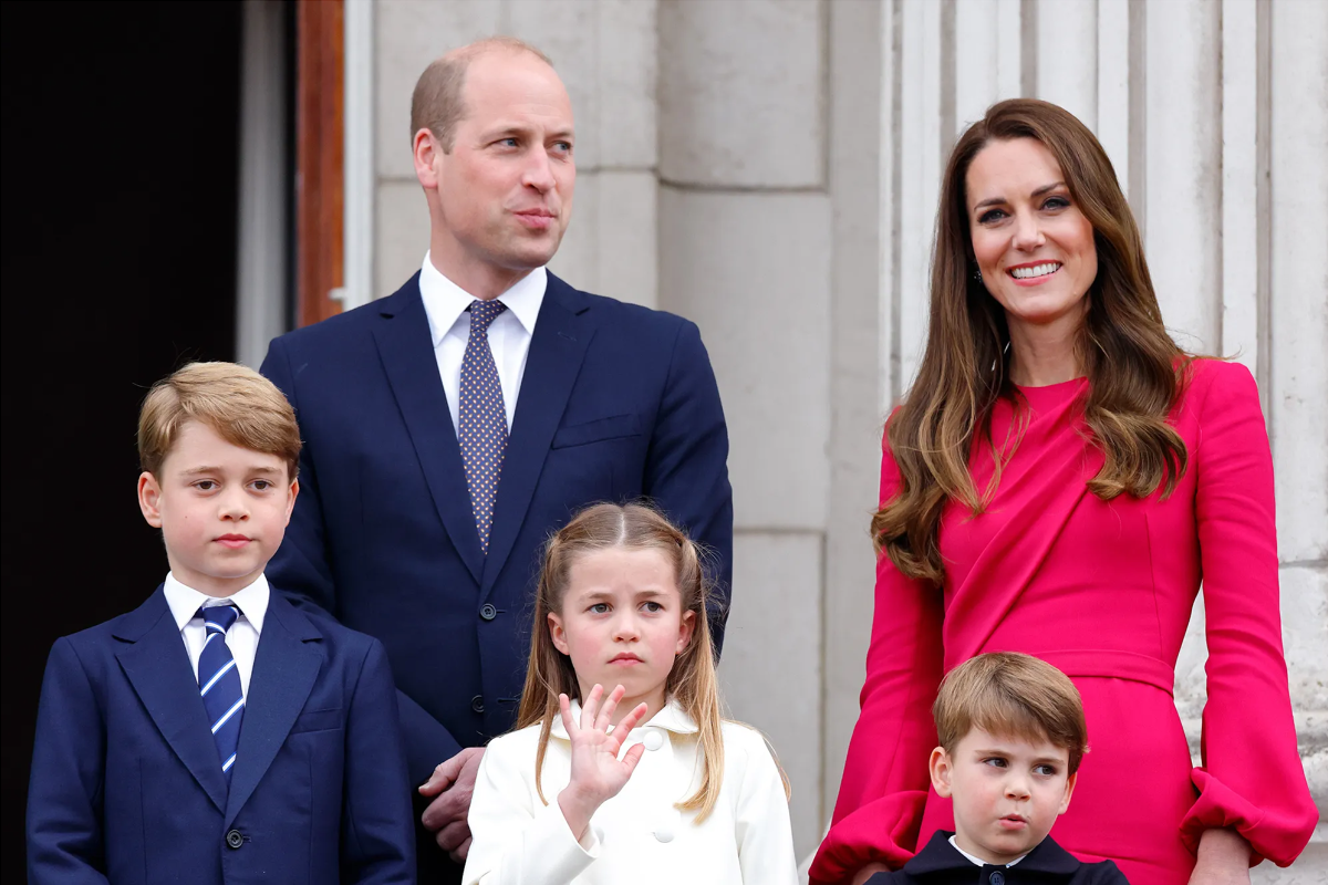 Что случилось с принцессой кейт миддлтон уэльской. Кейт Миддлтон и принц. Принц Уильям и Кейт Миддлтон. Принц Джордж Кембриджский 2022. Кейт Миддлтон Уильям и принц Уильям.