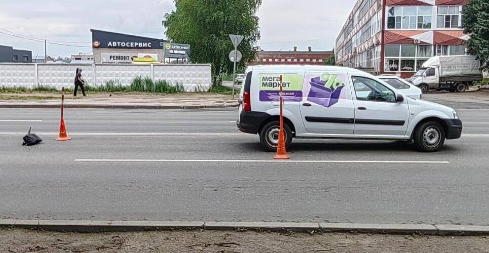 В Великом Новгороде легковушка сбила юного пешехода-нарушителя