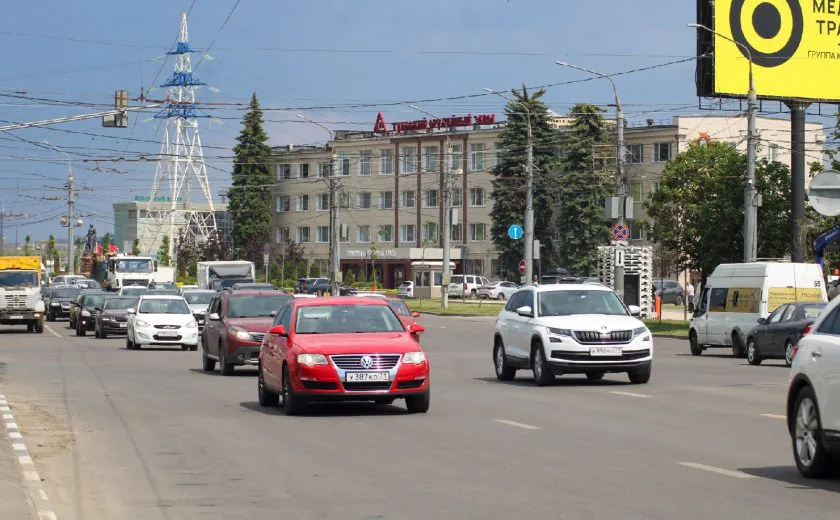 Ест тула. Тула (город). Транспорт Тула. Городской в Туле есть. Тула дорожный знак.