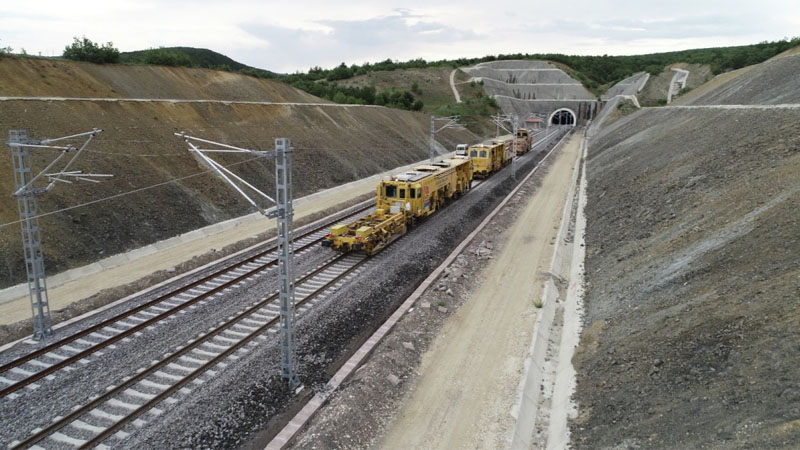 Турция к 2028 году планирует проложить железную дорогу в Нахичевань