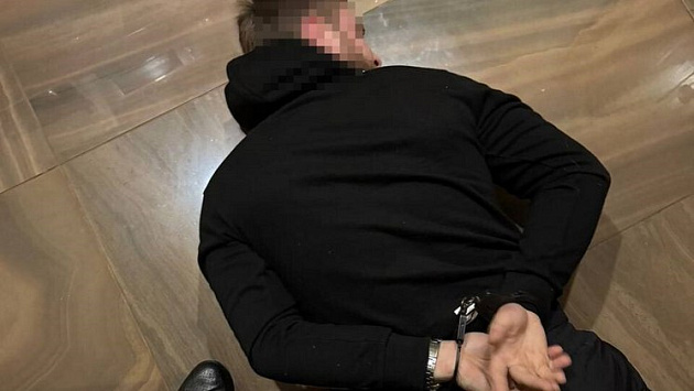 В Новосибирске поймали разбойника, укравшего у подростка 1,7 миллиона рублей