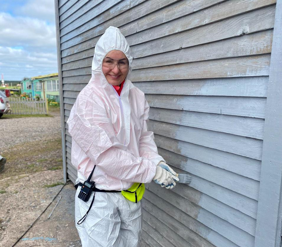 Юнати молодежный клуб. Волонтер 50. Волонтеры верхняя салда. Волонтеры олимпиада помогают гостям. Волонтер 50.