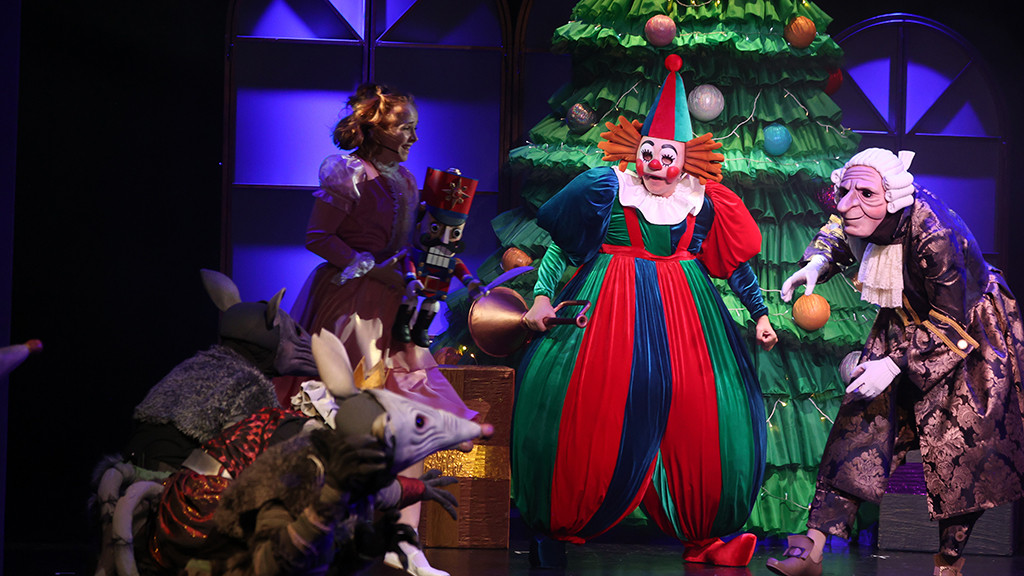 В барнаульском театре кукол готовят спектакль «Щелкунчик» Фото №2