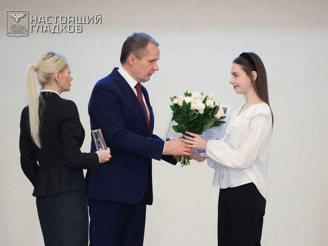 Ещё 55 белгородских студентов получили именные стипендии - Изображение 2