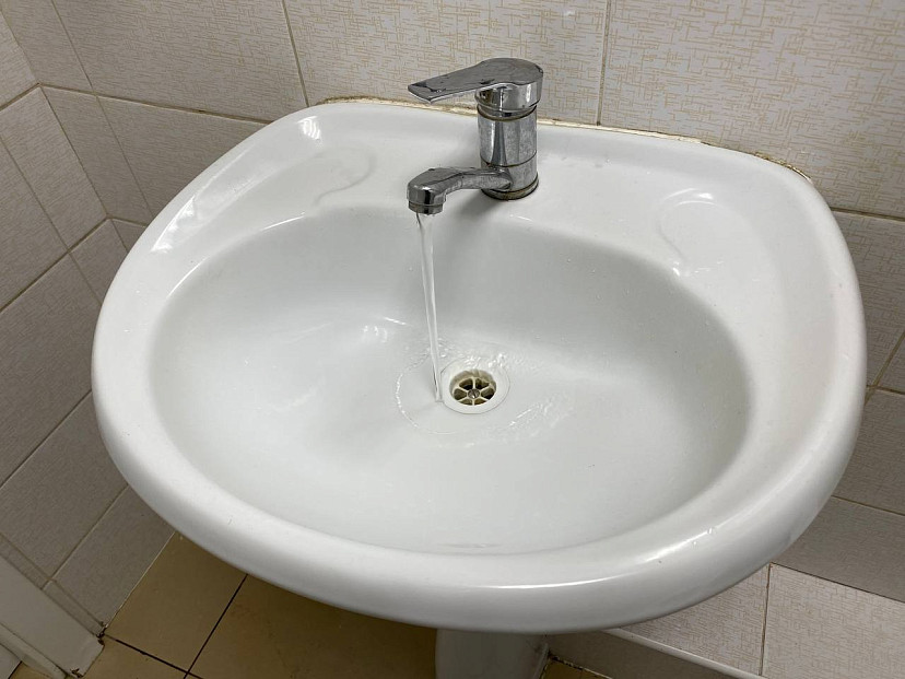 В домах саратовцев на весь день отключили воду 