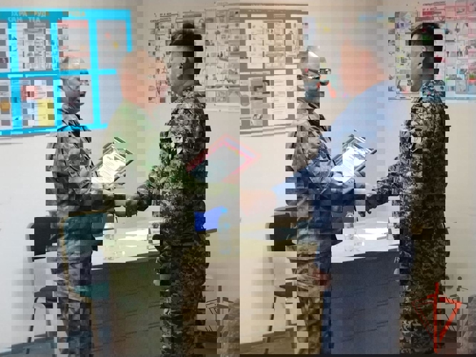 Руководитель Управления Росгвардии по Омской области проинспектировал подразделение тероргана на юге региона