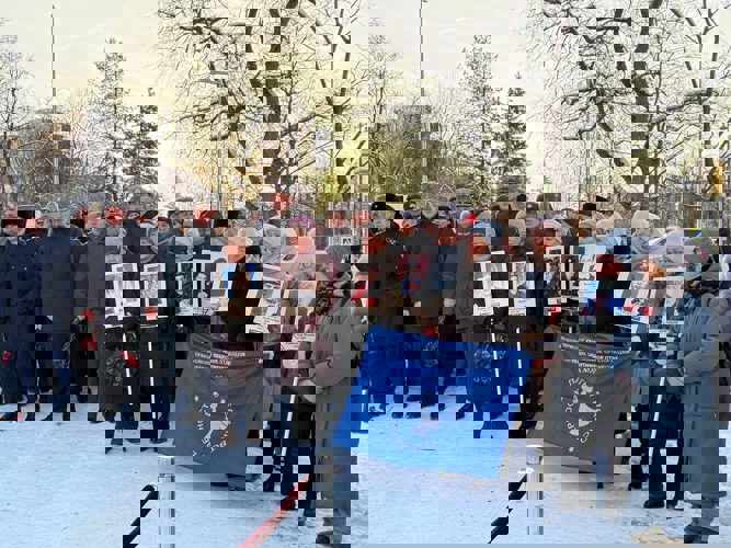 Начальник Управления Росгвардии по Пермскому краю принял участие в церемонии возложения цветов в честь Дня Героев Отечества
