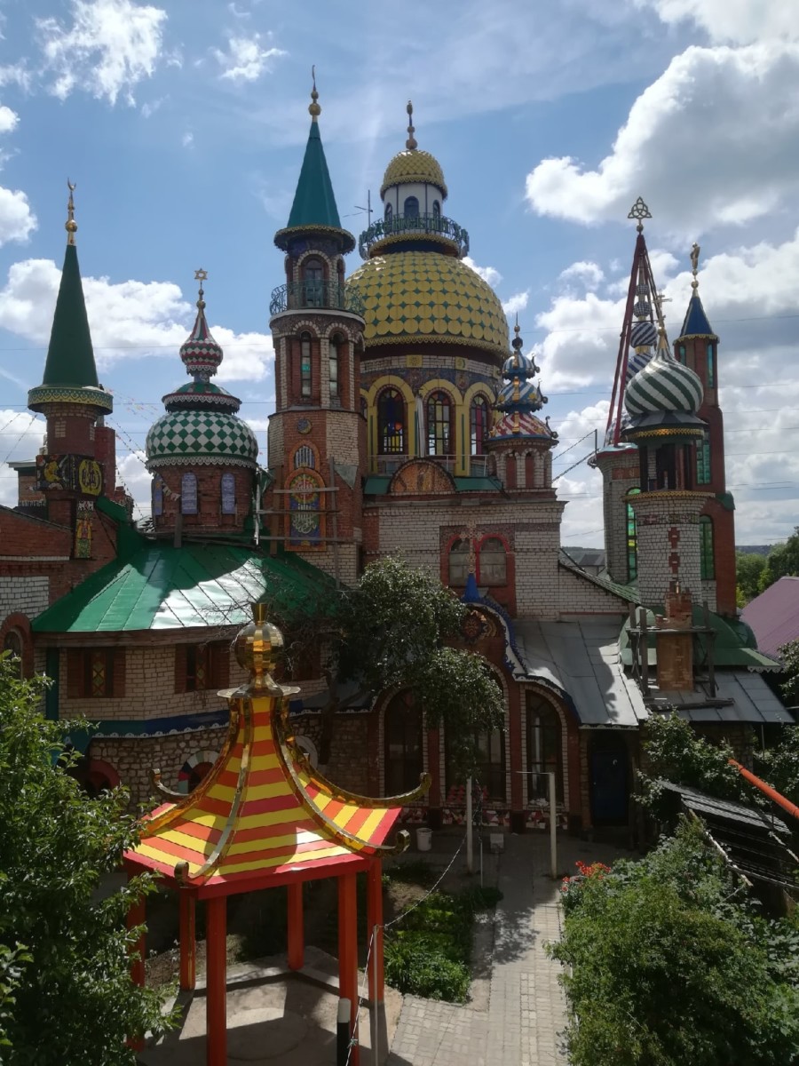 Потереть огромный эчпочмак, увидеть сказочный замок: 15 вещей, которые обязательно нужно сделать в Казани