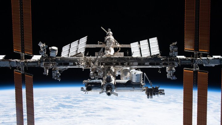 Россия потратила $14 млрд на космос. Соловьёв раскрыл детали создания МКС
