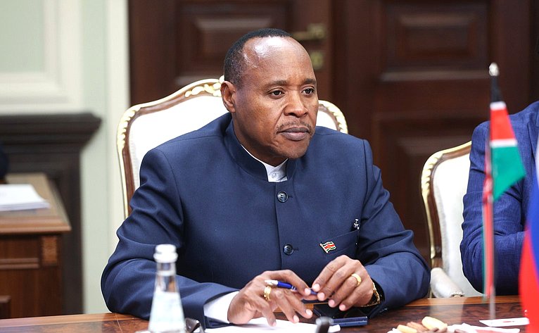 Константин Косачев провел встречу с заместителем Председателя Сената Республики Кения Катури Мурунги