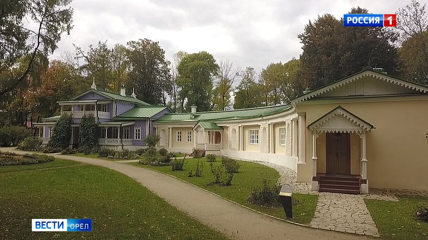Спасское лутовиново автобус. Флигель изгнанника в Спасском-Лутовиново. Ночь в музее Спасское Лутовиново. Караванеры в Спасском-Лутовиново. Спасское Лутовиново осень 2022.