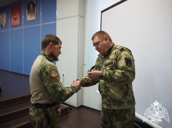 В региональном управлении Росгвардии наградили сотрудников спецподразделений и участников территориальной самообороны Белгородской области