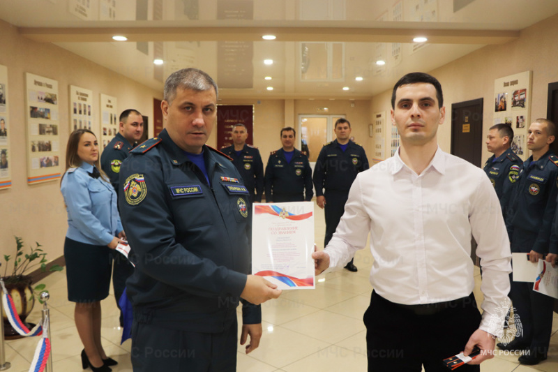 Вручены первые офицерские звания