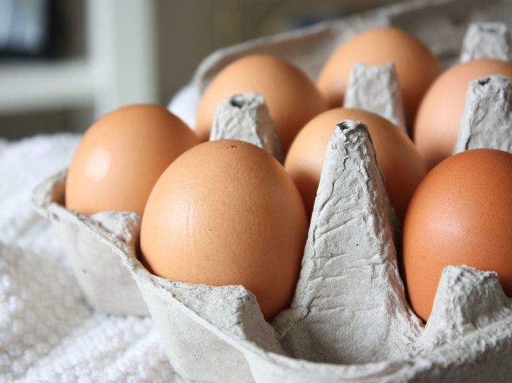 Алиханов посоветовал калининградцам покупать мелкие яйца