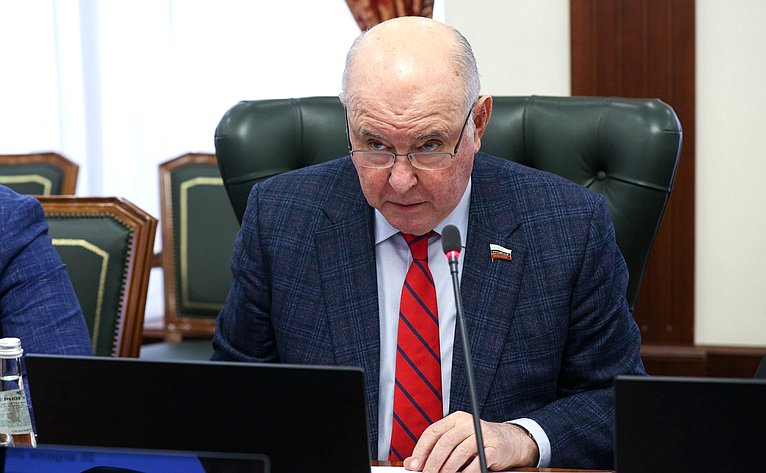 Григорий Карасин