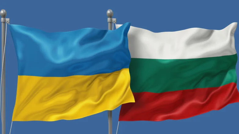Украина Болгария флаги